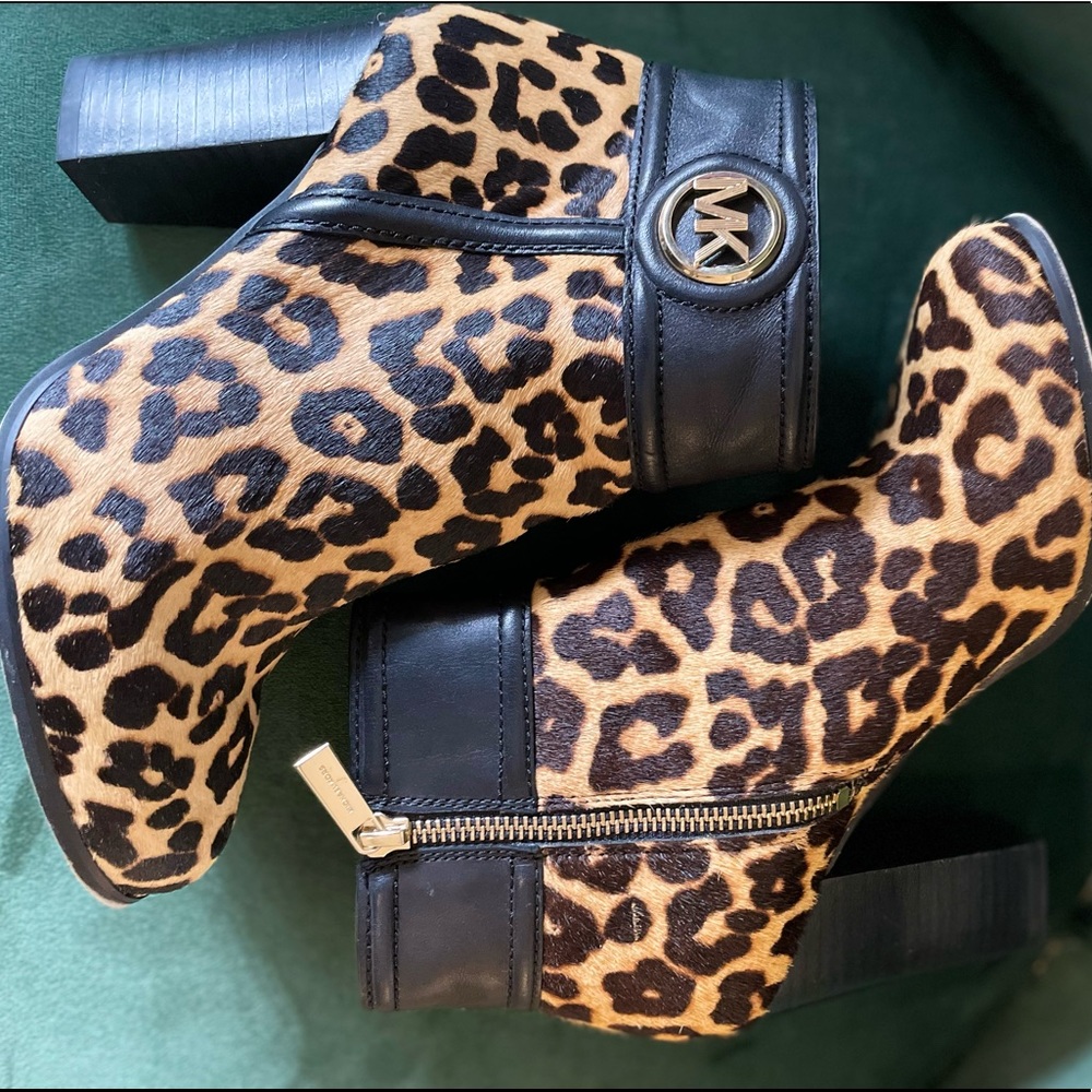 Michael Kors - Cheetah & Leather Booties - size 7M